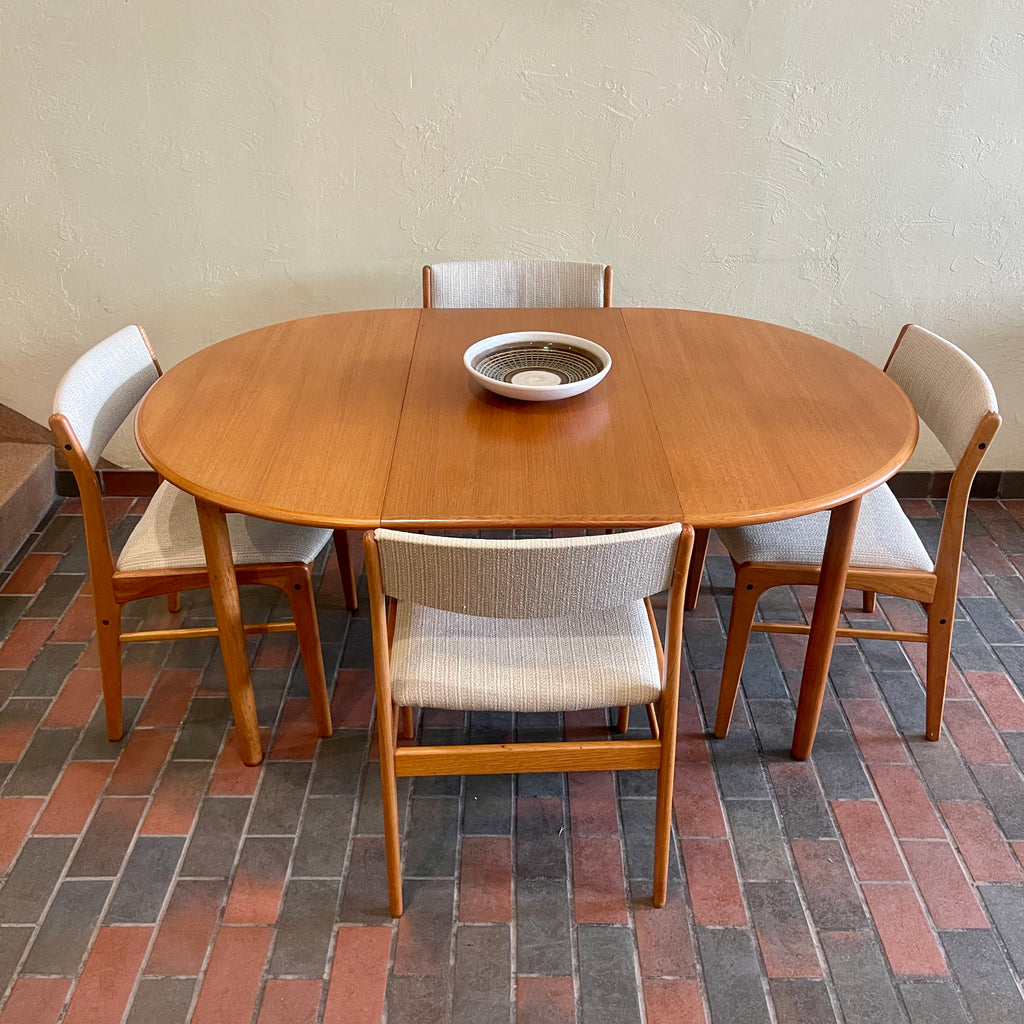 Small Vintage Teak Expanding Round Table