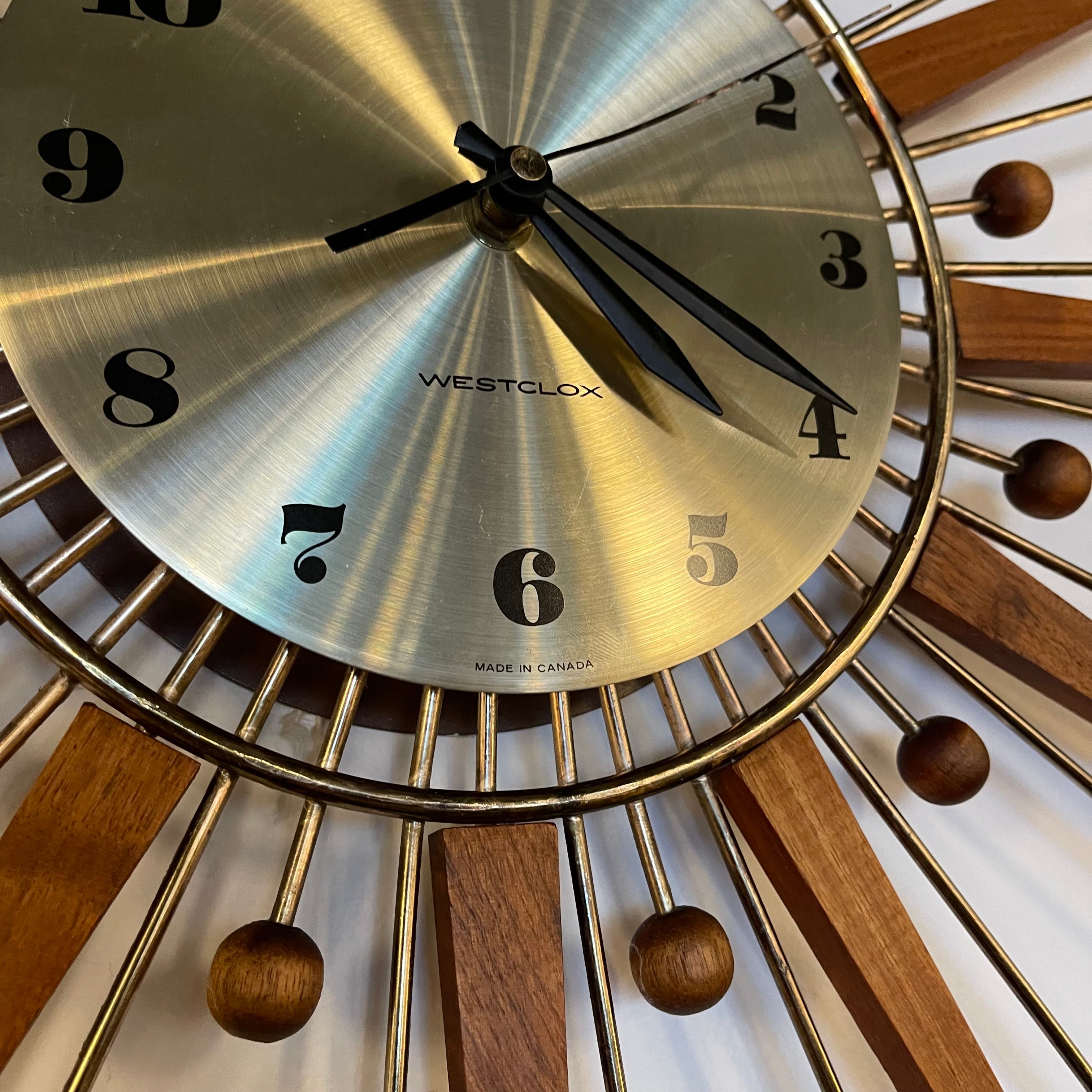 Vintage Atomic Starburst Clock