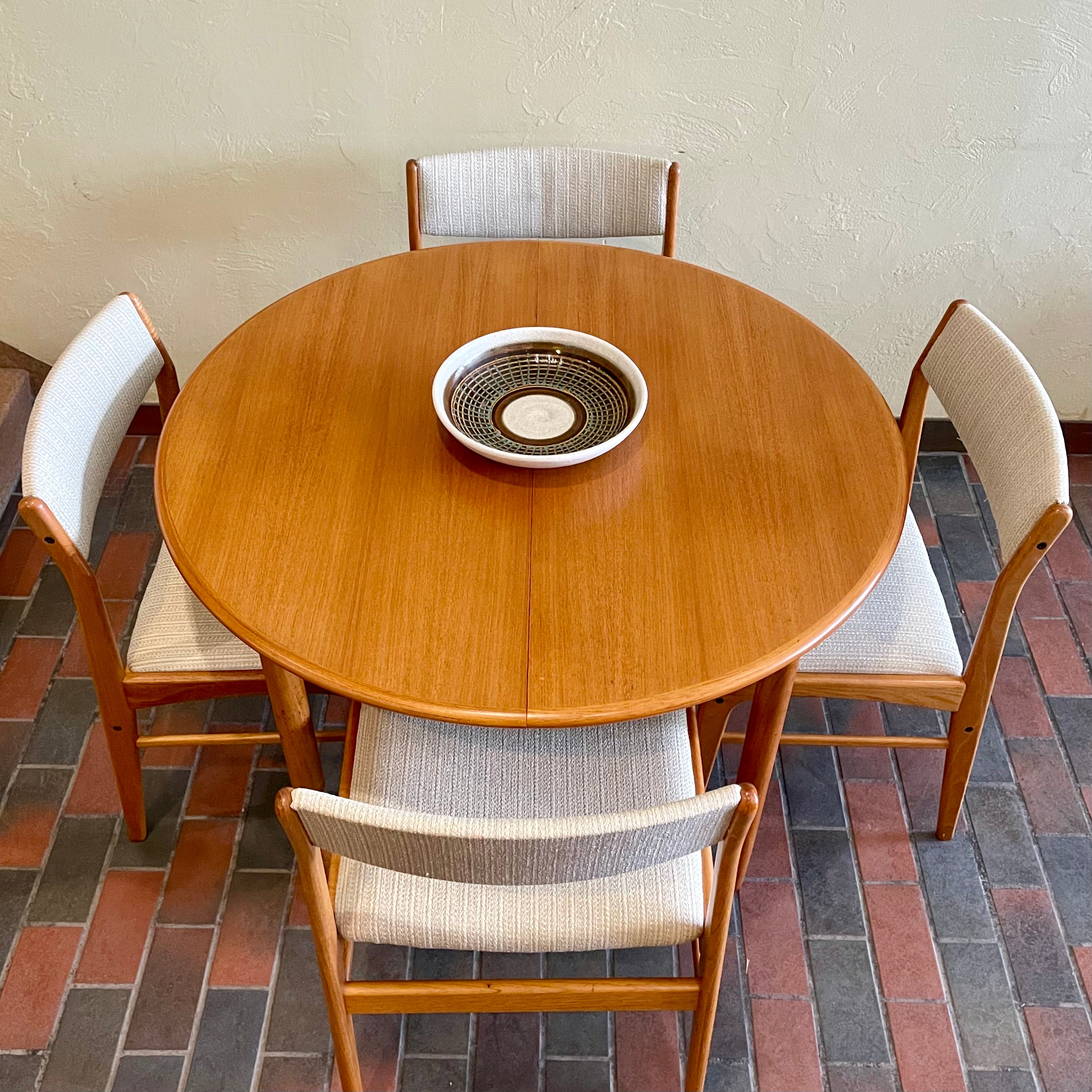 Small Vintage Teak Expanding Round Table