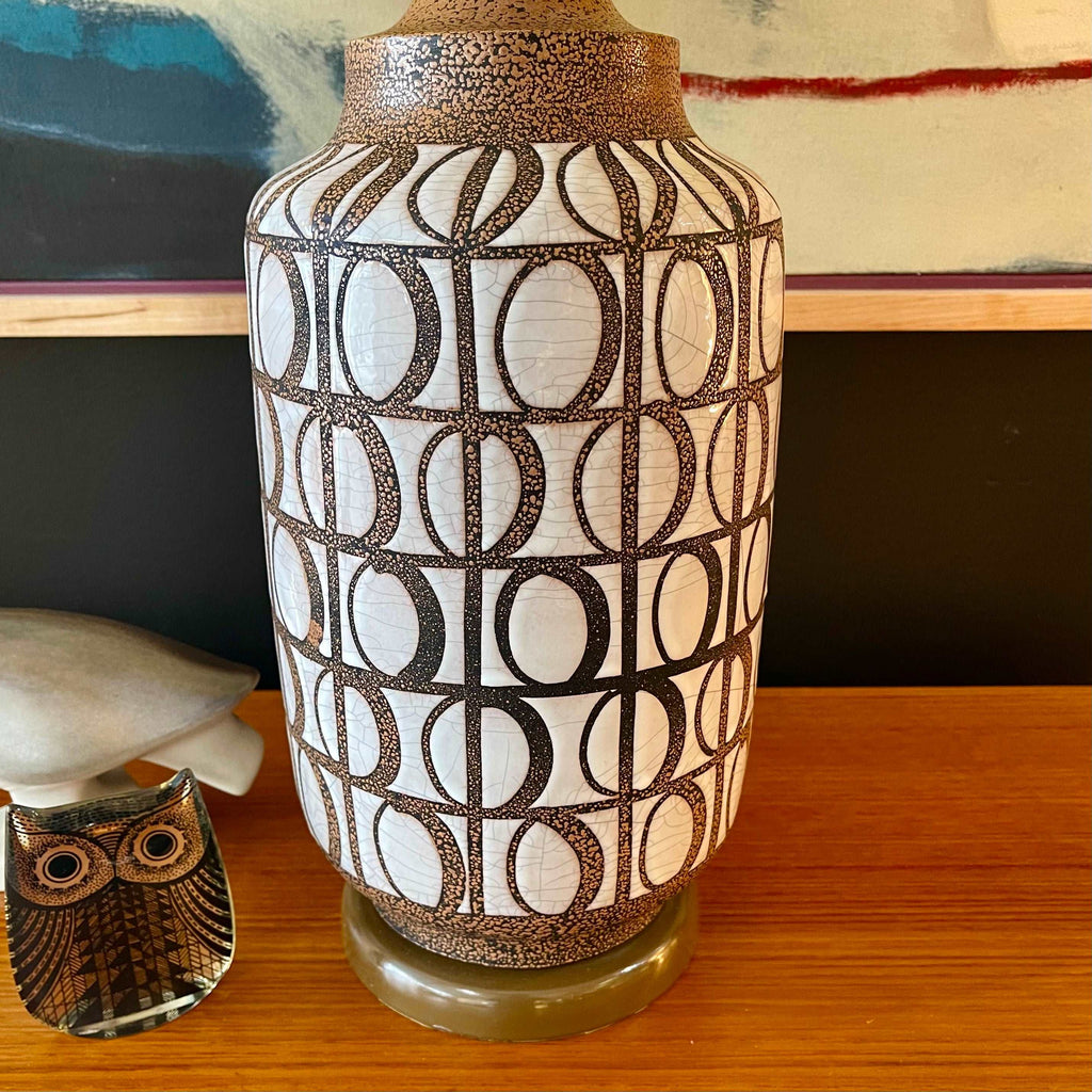  Mid Century Modern Pottery Lamp. Beautiful glazed geometric shapes adorn this pottery lamp. The  under glaze is black with brown specs and white glaze contrasting the shapes. | Mr. Mansfield Vintage 