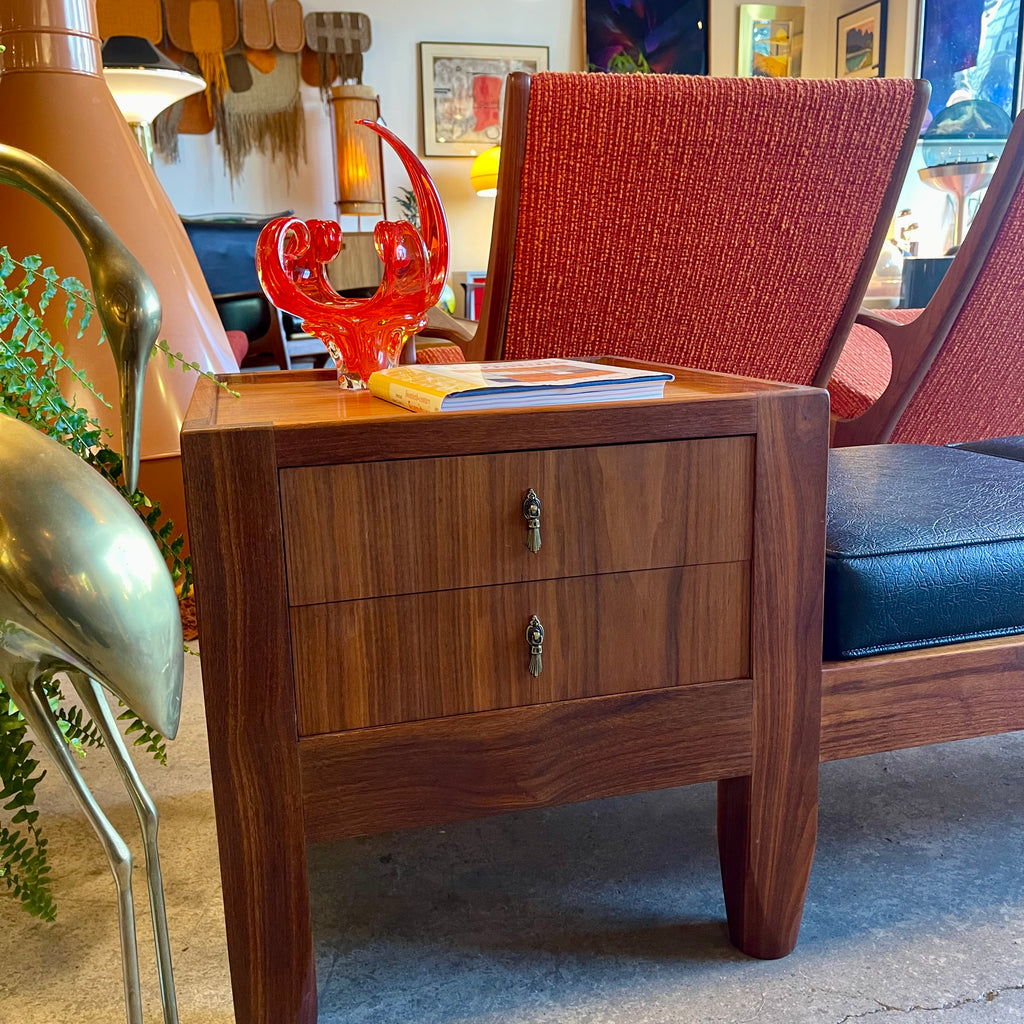 Vintage Walnut Gossip Bench | Drawers
