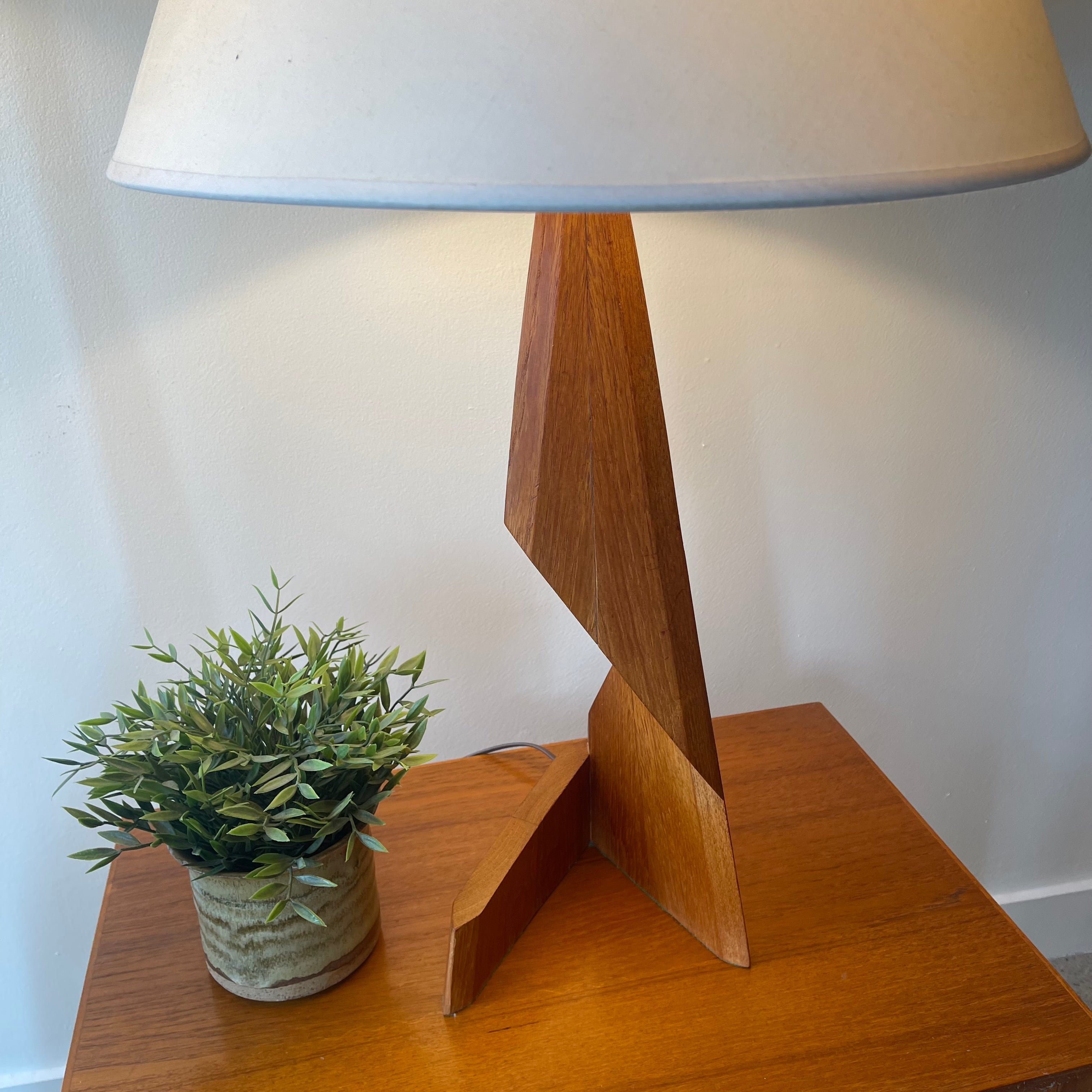 1960s Danish Mid-Century Modern Sculpted Teak ZigZag Table Lamp