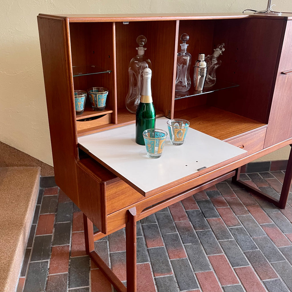 Vintage Teak Bar | Drinks Cabinet by Nathan, UK