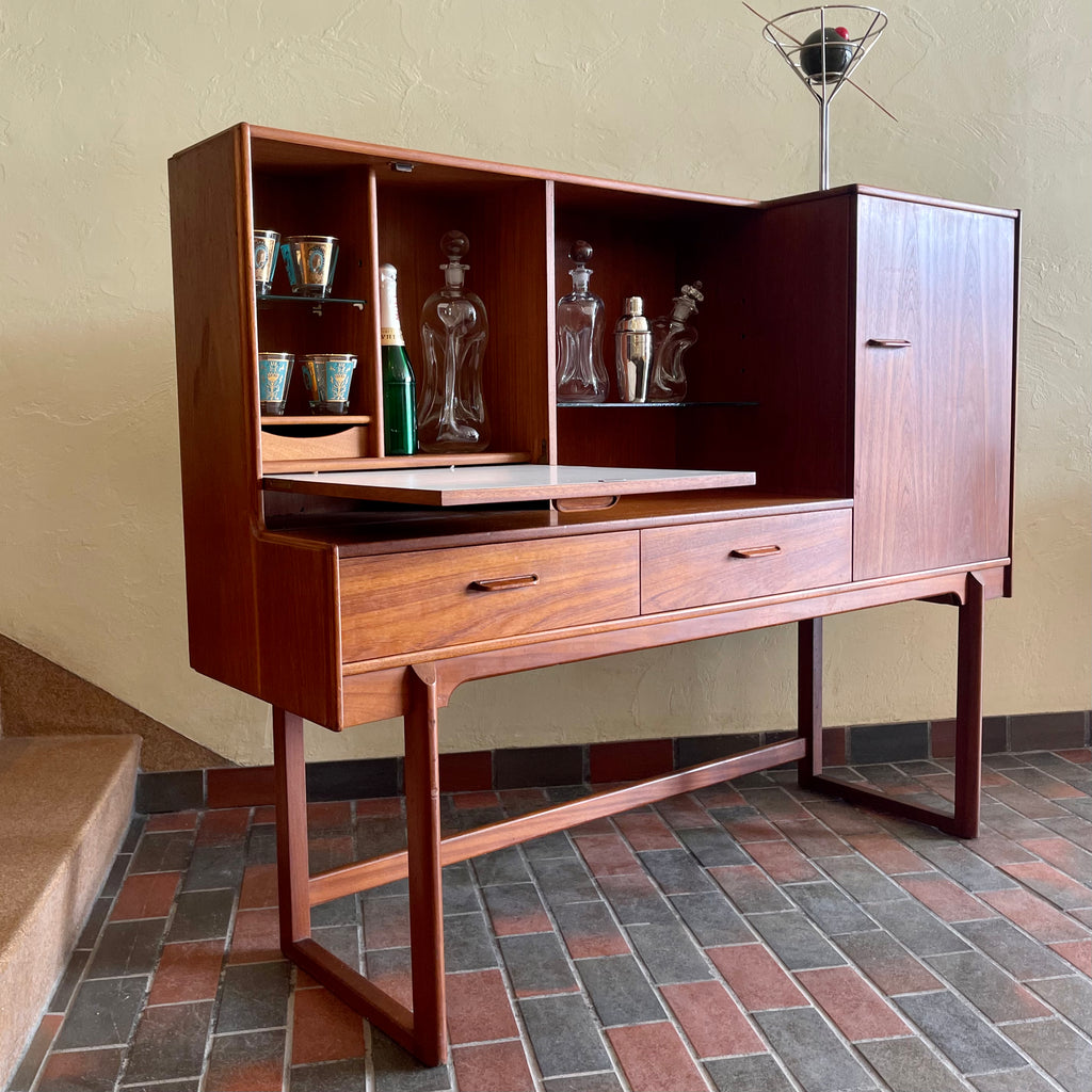 Vintage Teak Bar | Drinks Cabinet by Nathan, UK