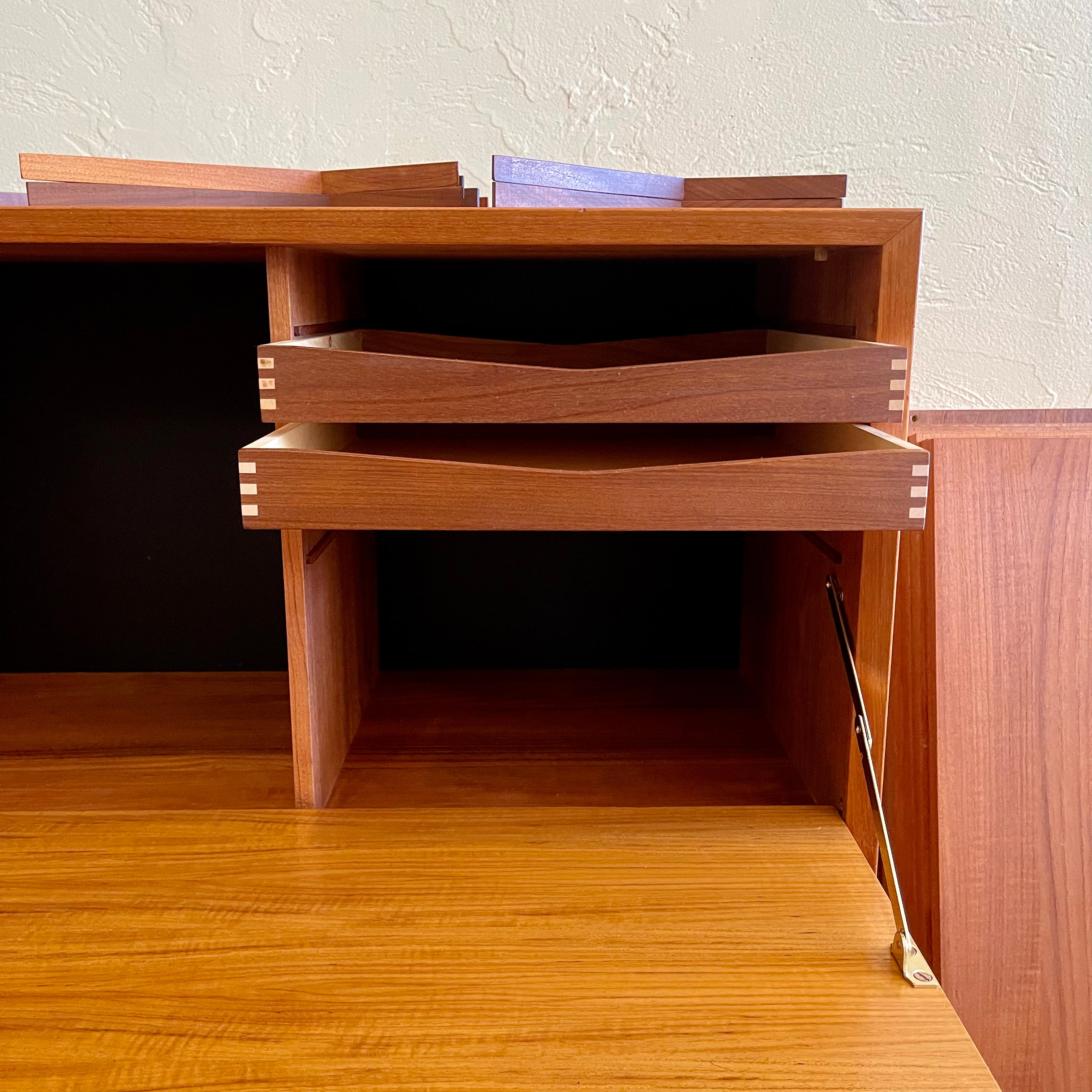 Mid-Century Teak System Cado Wall Unit By Poul Cadovius | Mr. Mansfield Vintage Furniture Calgary 