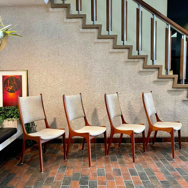 HUBER Dining Chairs - Set of 4 - Mr. Mansfield Vintage