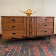 KRUG Dresser