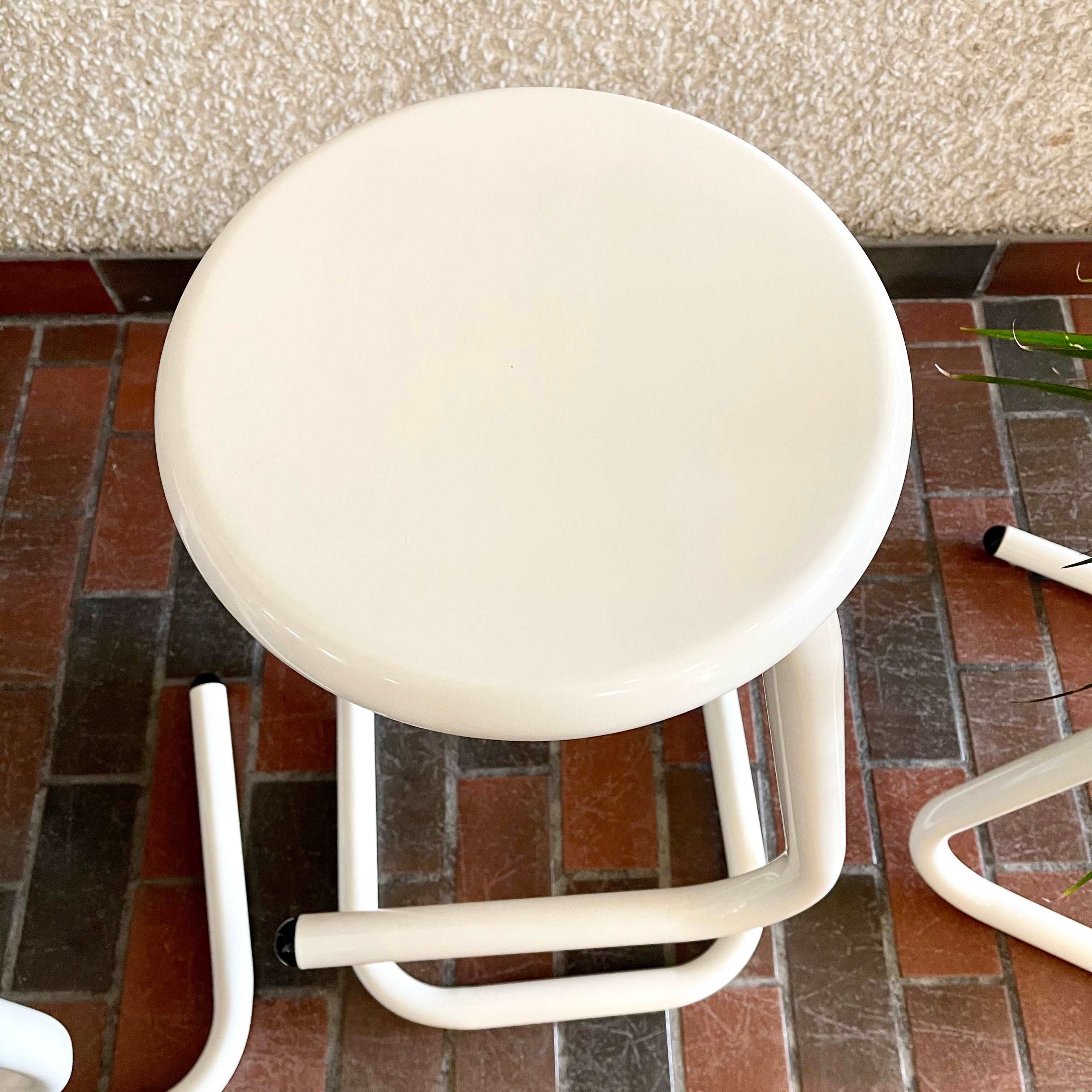 AMISCO Paper-clip Bar Stools 