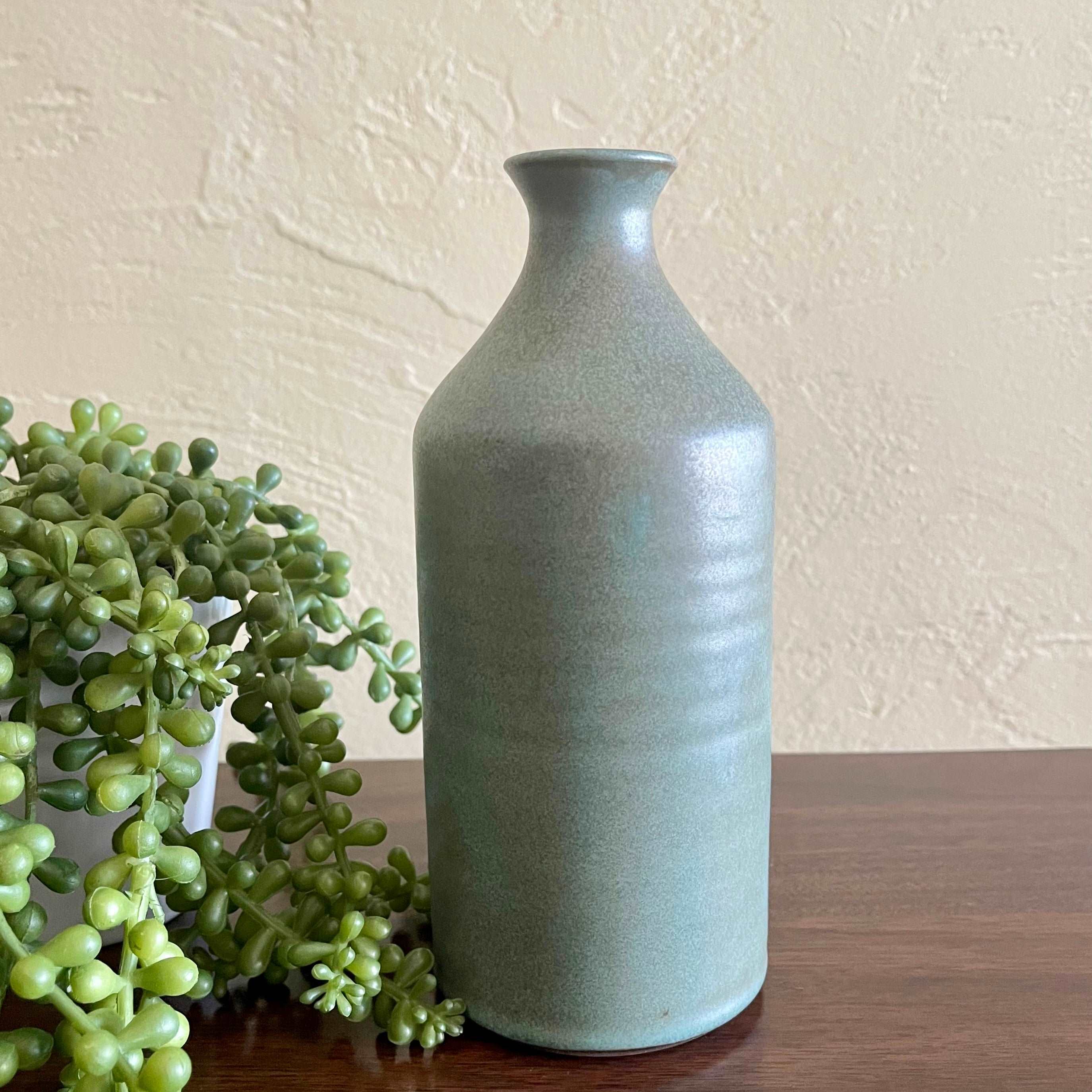  Jan and Helga Grove Pottery
