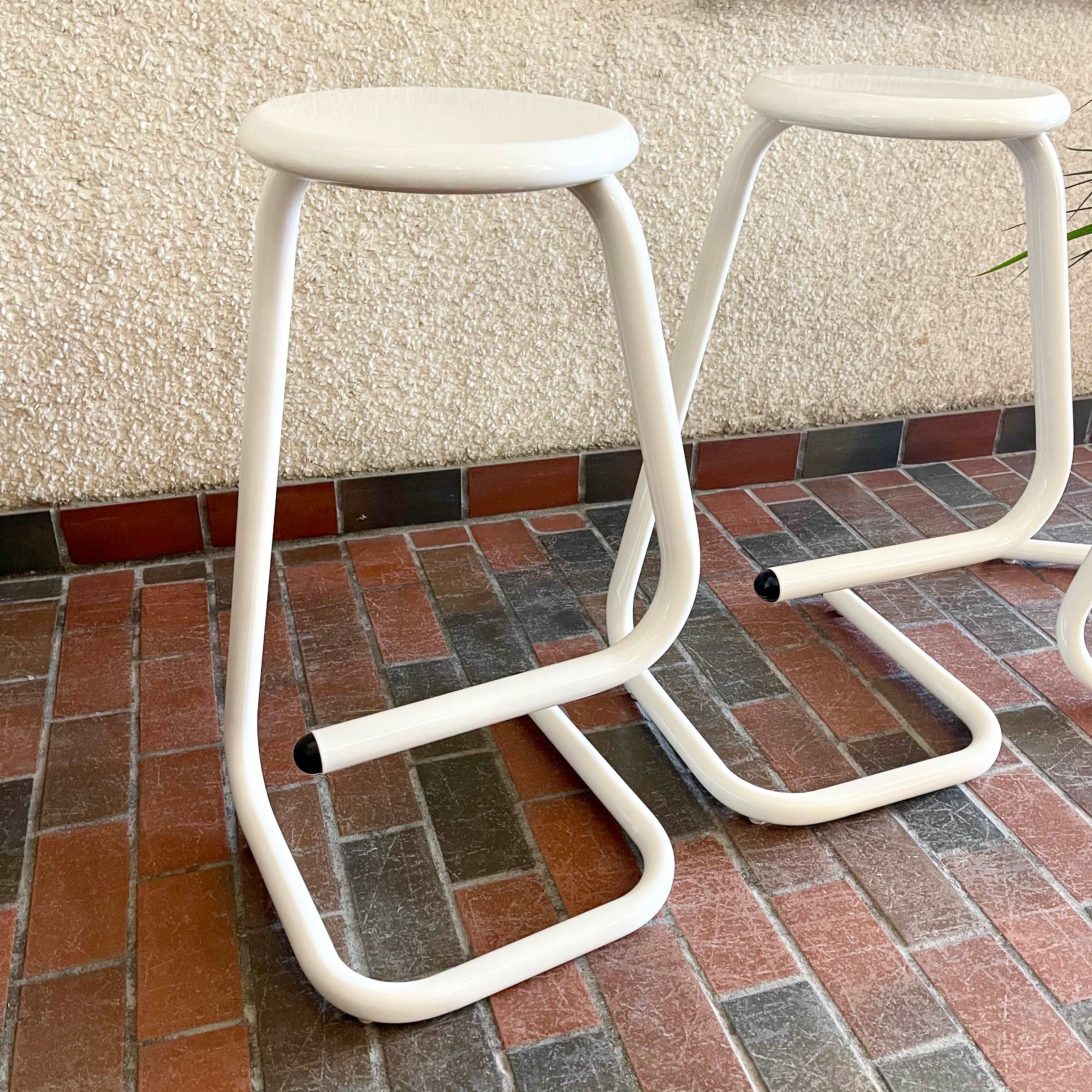 AMISCO Paper-clip Bar Stools 