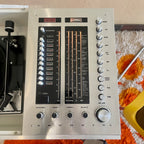 White and aluminum Space Age Hi-Fi Studio 550 Alltransistor Made in Germany “Troika Kub” speakers, base box, turntable and radio. Mr. Mansfield Vintage  White and aluminum Space Age Hi-Fi Studio 550 Alltransistor Made in Germany “Troika Kub” speakers, base box, turntable and radio. Mr. Mansfield Vintage  