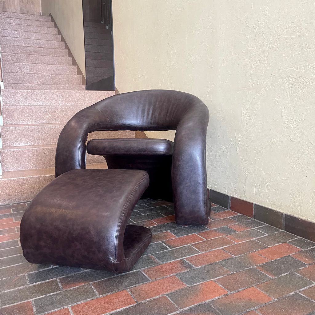 Jaymar Tongue Chair and Ottoman