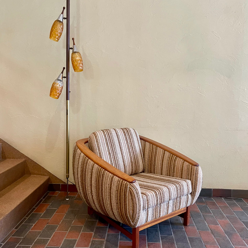 Vintage tension tri-light pole lamp with orange glass shades Mr. Mansfield Vintage