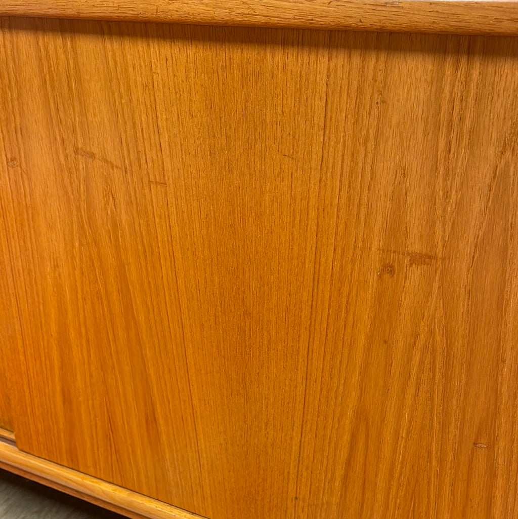 Mid-century Modern Teak Credenza/Sideboard Mr. Mansfield Vintage