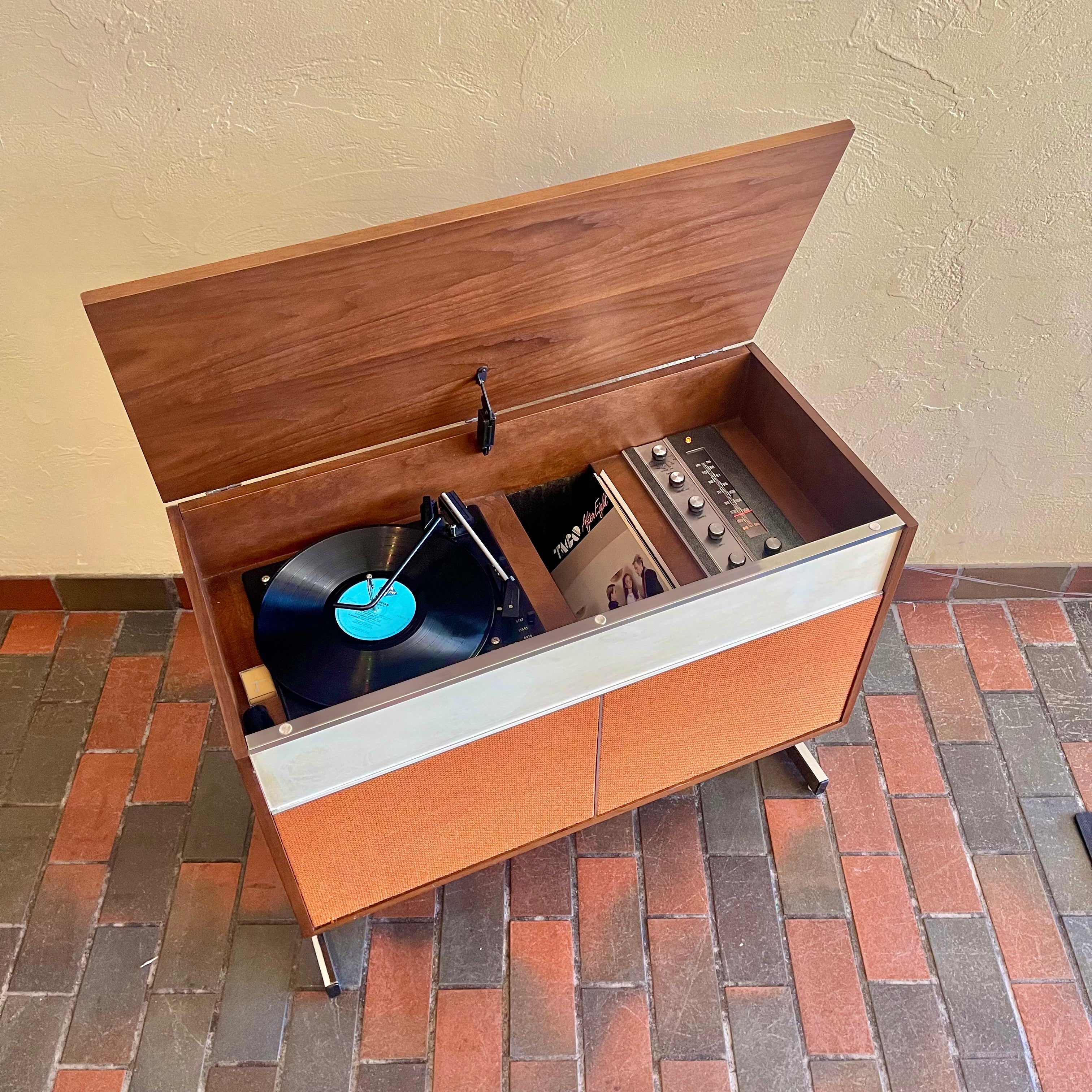 Vintage Westinghouse Solid State Stereo - Mr. Mansfield Vintage