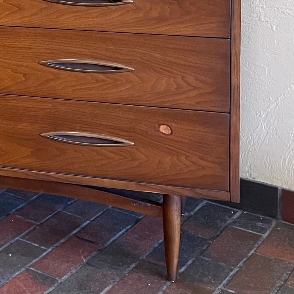 Veneer damage on drawer of Broyhill Premier Sculptra credenza
