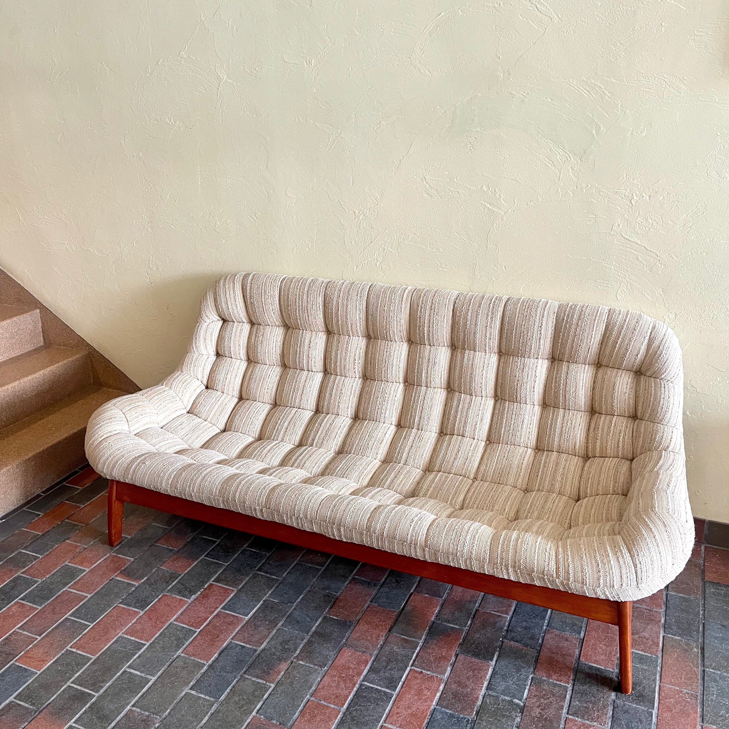 Original Iconic R. Huber Scoop Sofa