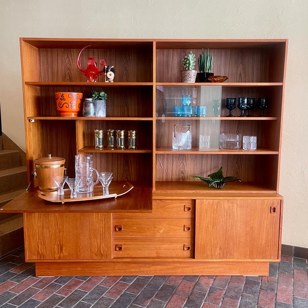 Teak Entertainment Unit / Bar Mr. Mansfield Vintage