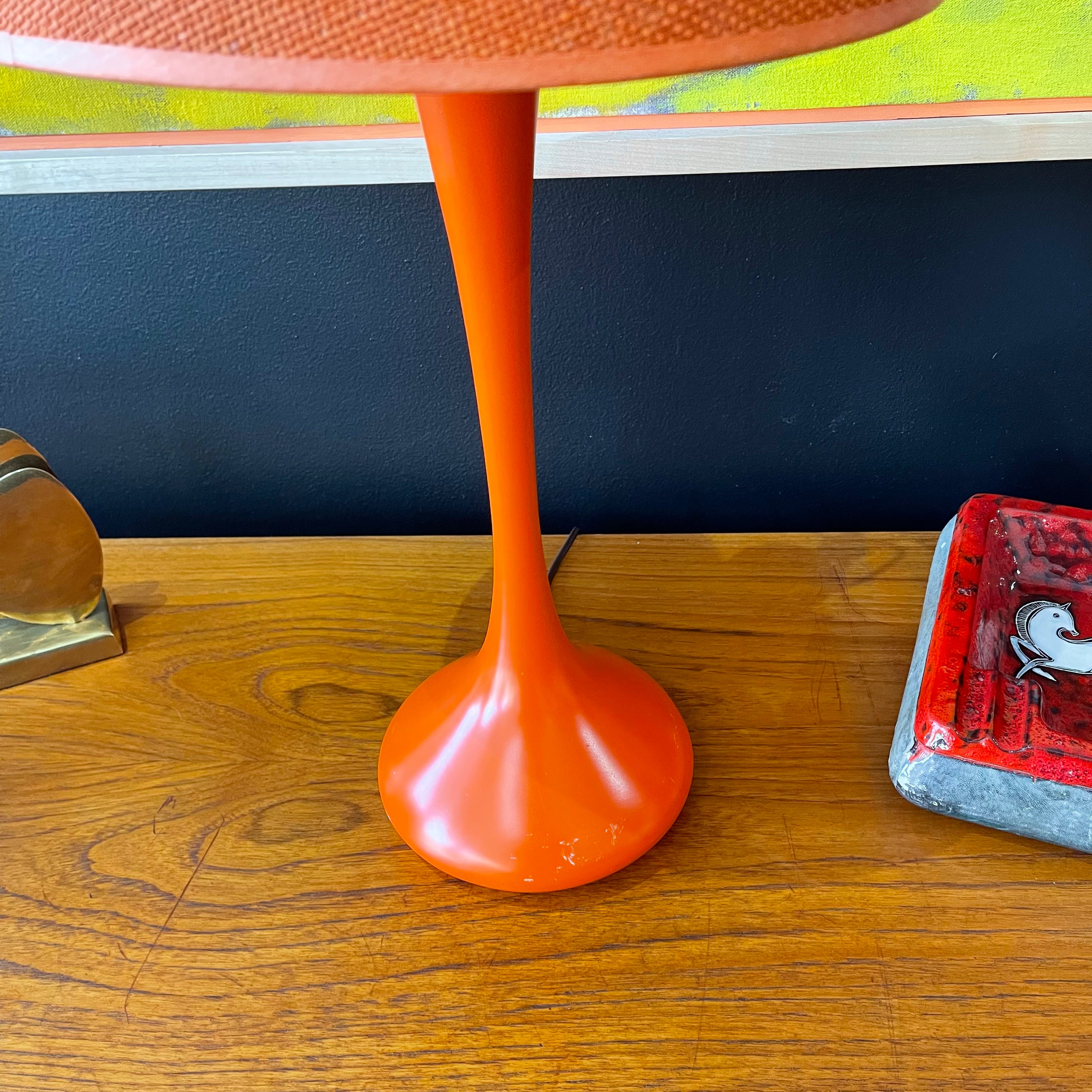 Orange Laurel Teardrop Table Lamp Model H-929 Mr. Mansfield Vintage