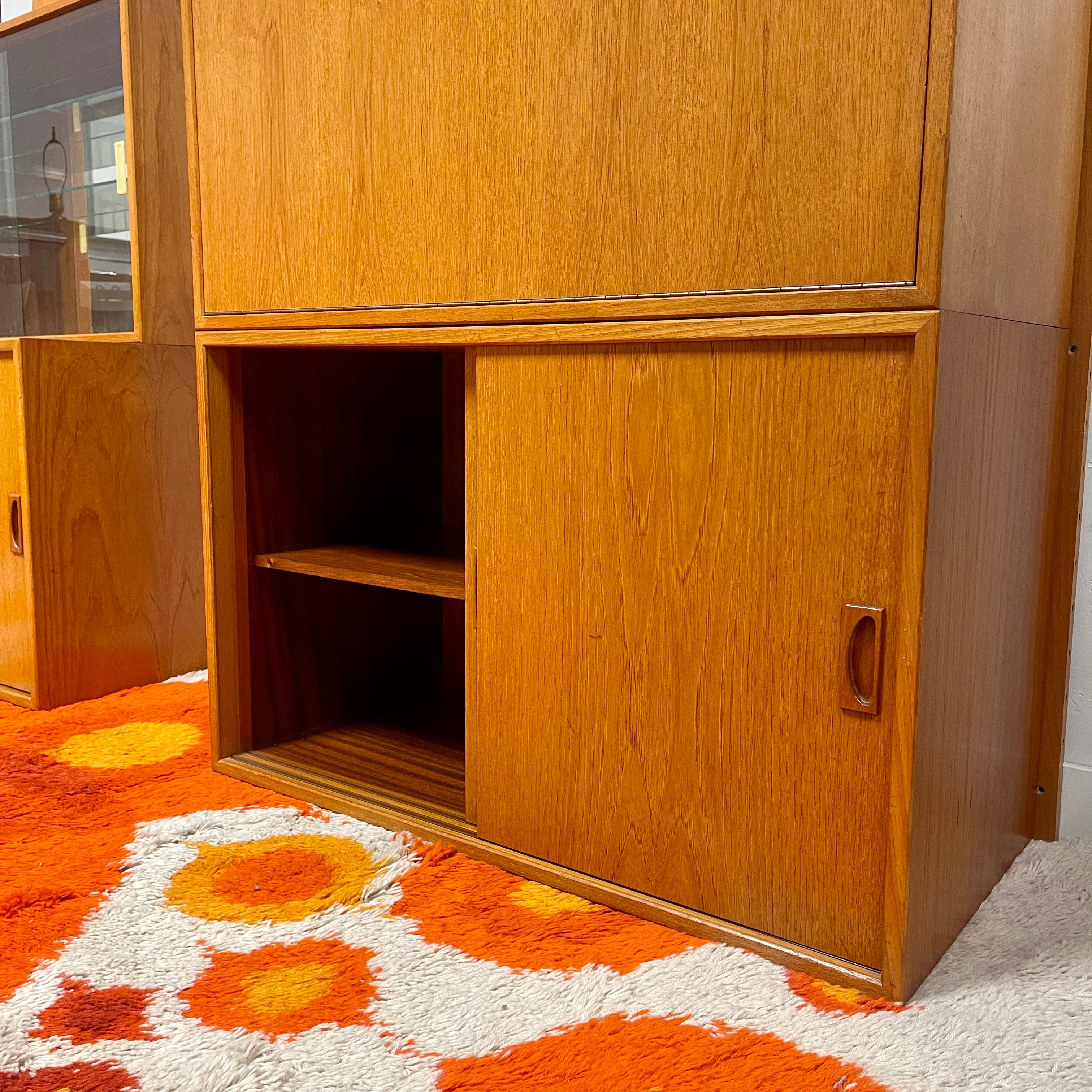 Mid-century Modern CADO Modular Wall Unit - Mr. Mansfield Vintage