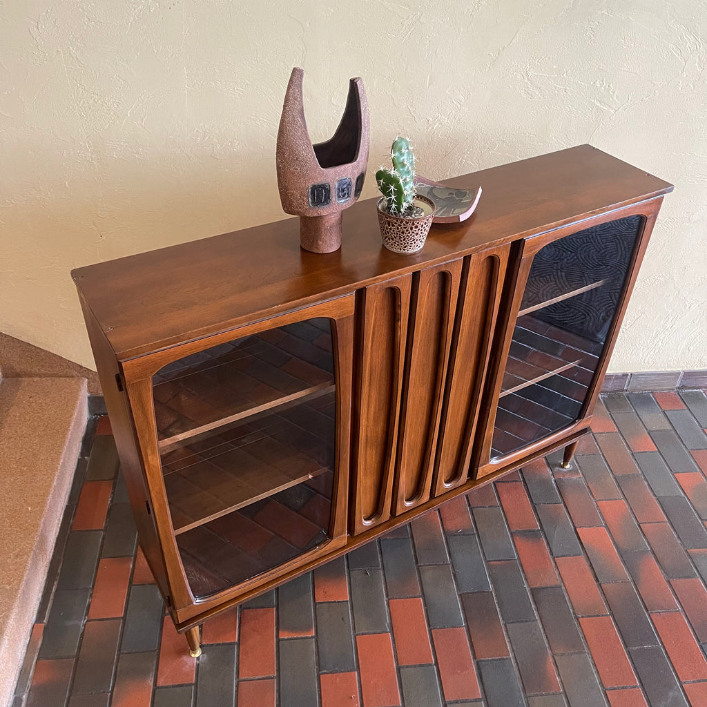 Vintage Vic Art Cabinet Hutch - Mr. Mansfield Vintage