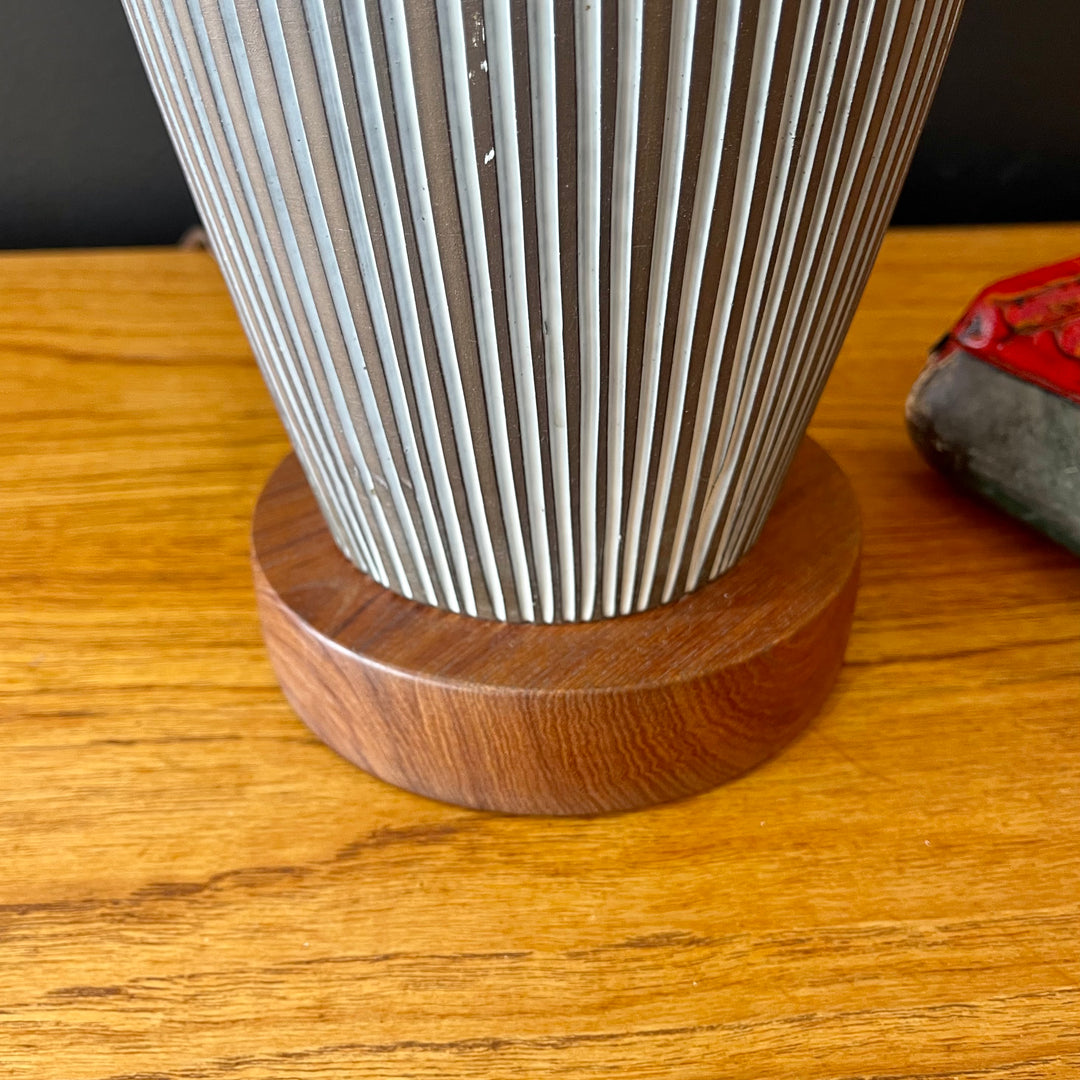 Upsala Ekeby Mid-Century Modern Pottery Table Lamp + Original Shade