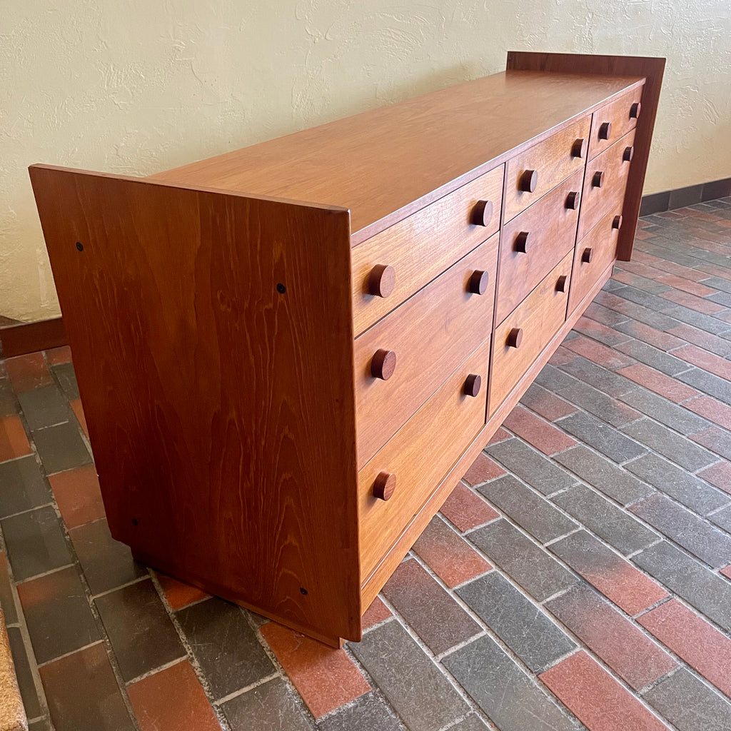 Midcentury Made in Canada Teak 9 Drawer Dresser Mansfield vintage