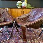 Pair of Odd Knutsen Sonic bucket lounge chairs for Hjellegjerde