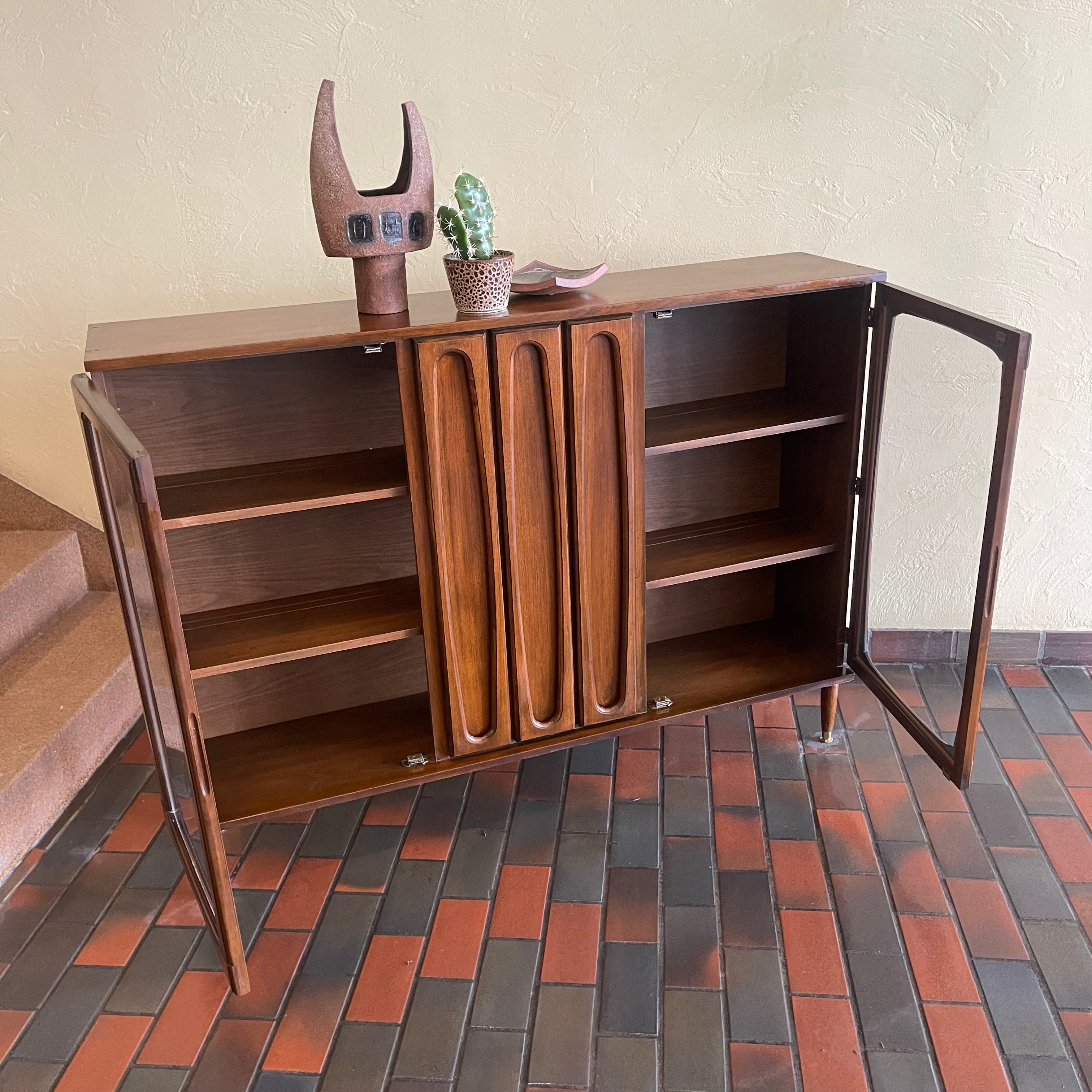 Vintage Vic Art Cabinet Hutch - Mr. Mansfield Vintage