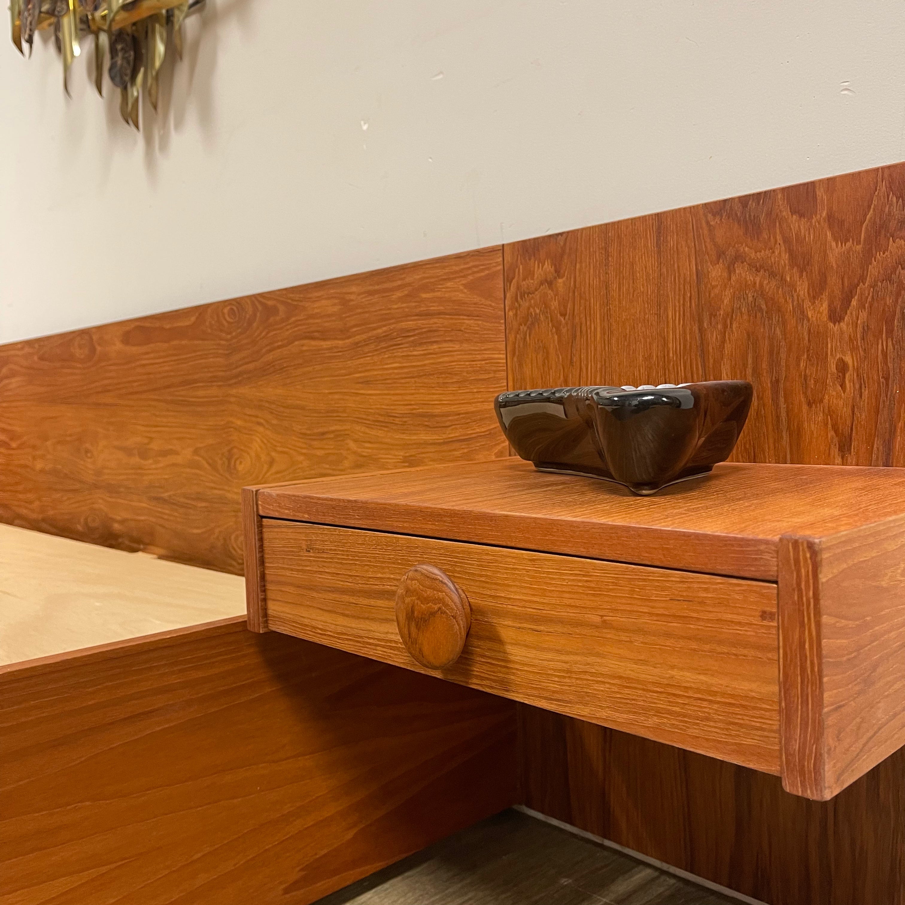 Mid-Century Teak Queen Size Bed + Floating Nightstands Mr. Mansfield Vintage