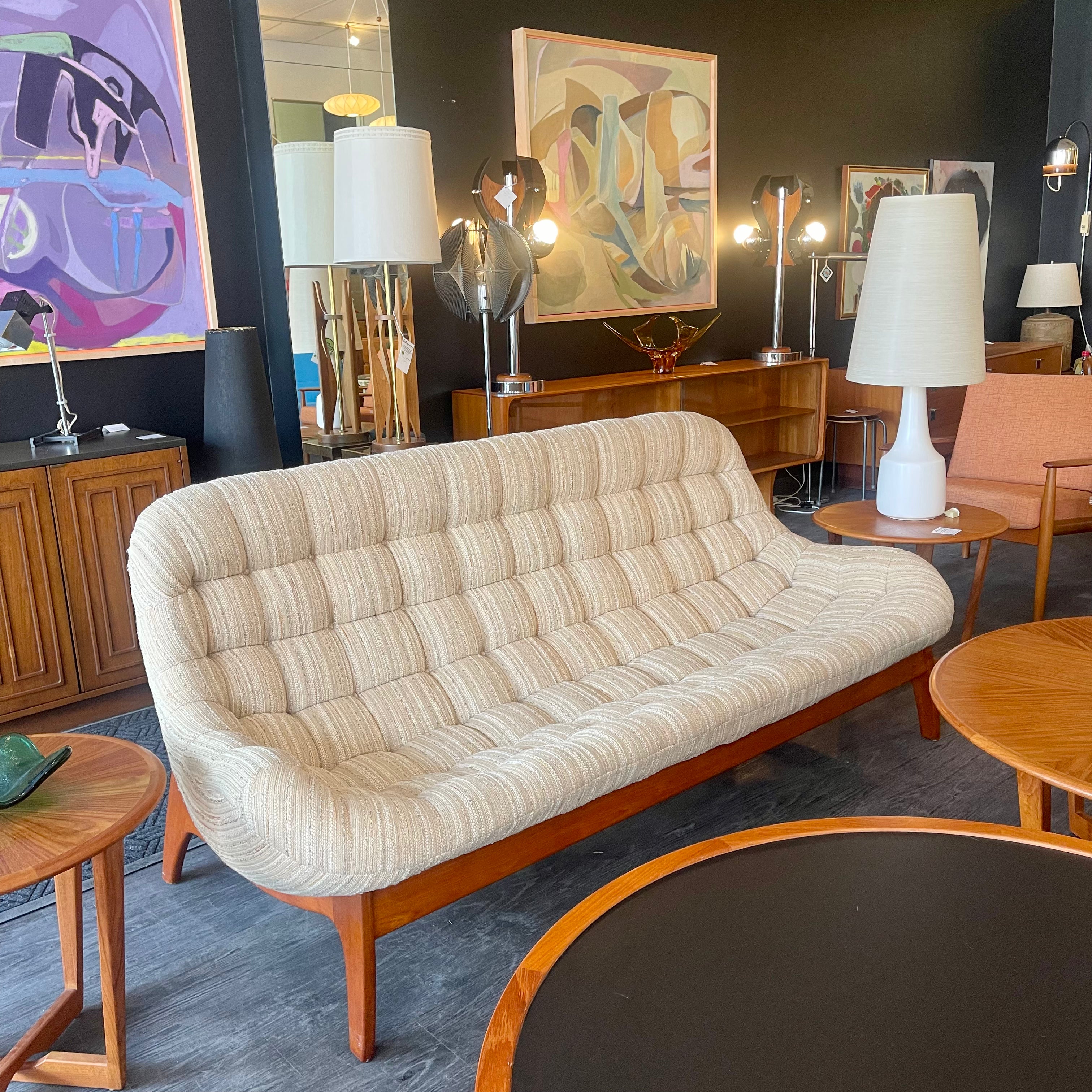 Original Iconic R. Huber Scoop Sofa