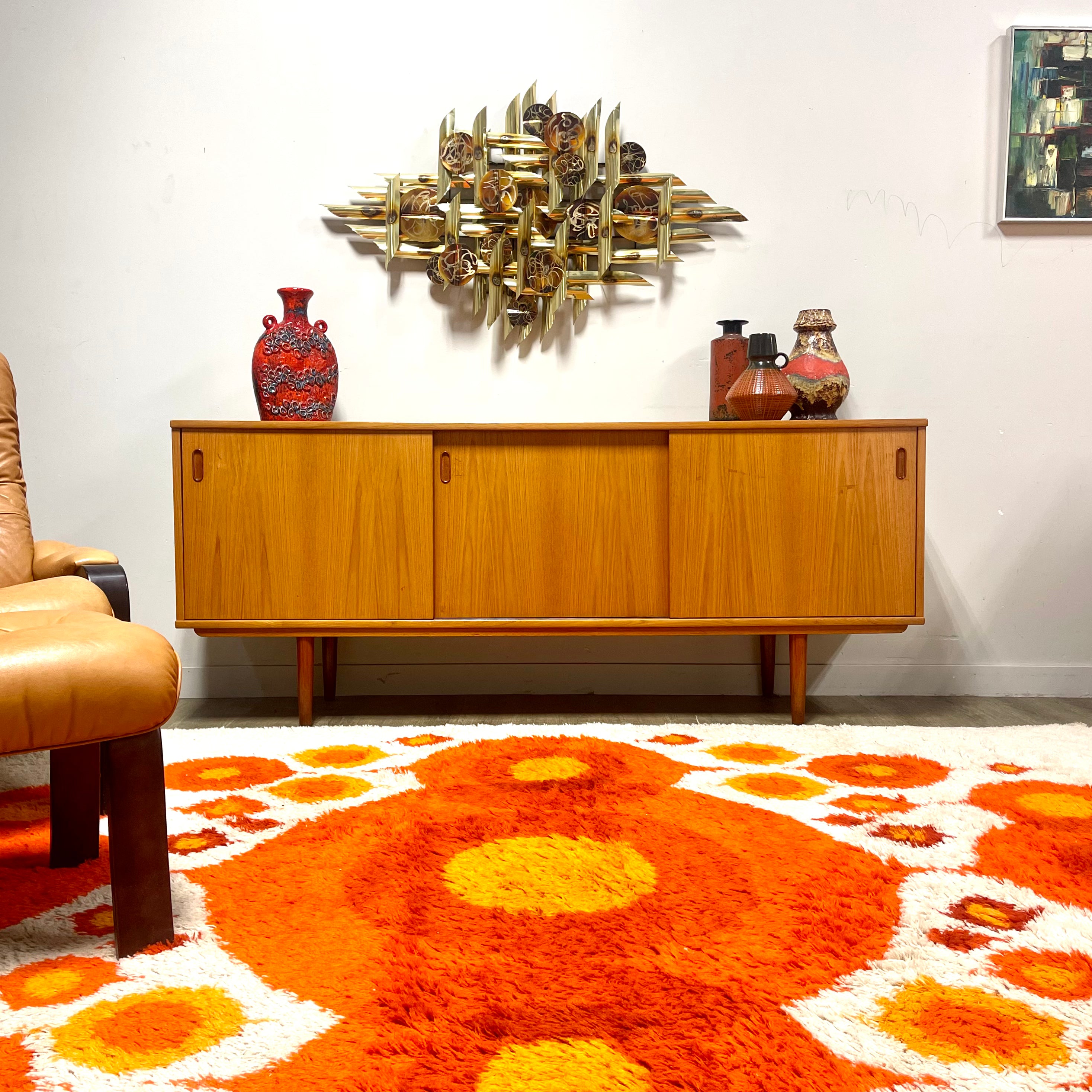 Mid-century Modern Teak Credenza/Sideboard Mr. Mansfield Vintage