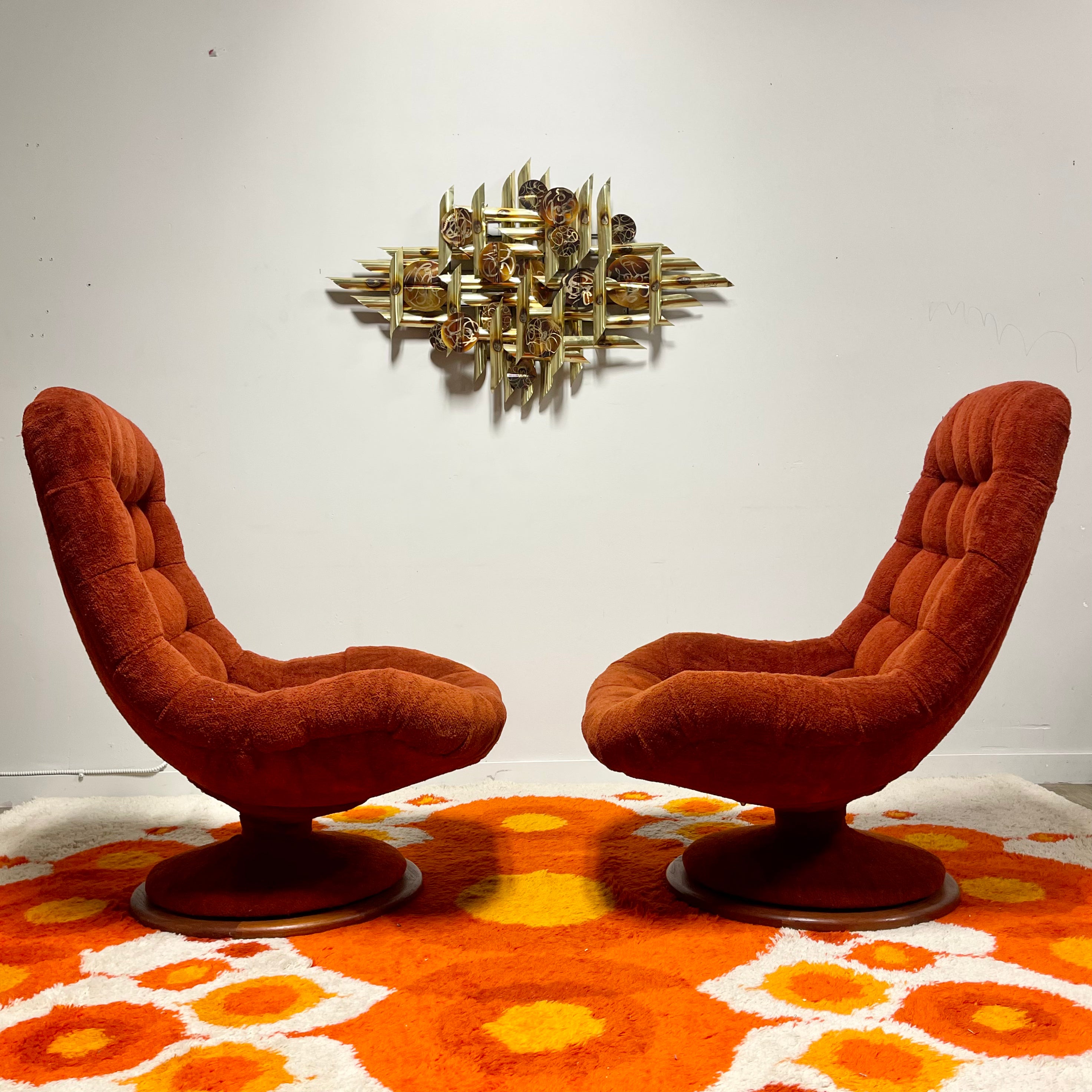 2 R Huber Swivel Scoop Bench Mr. Mansfield Vintage