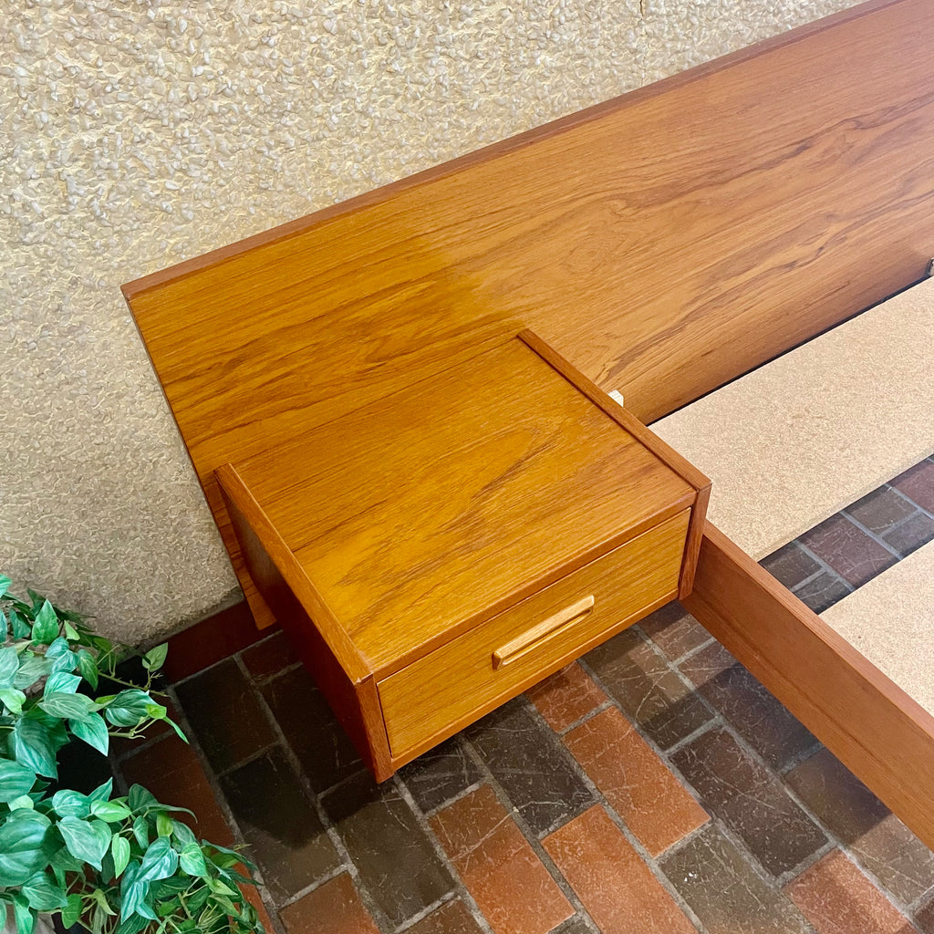 Teak Queen Size Bed with Floating Nightstands - Mr. Mansfield Vintage