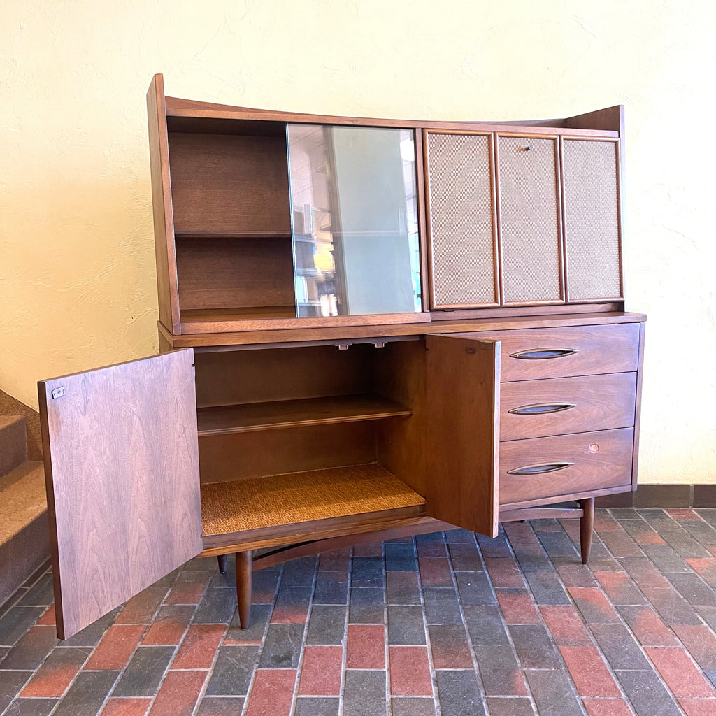 Lower cabinet of Broyhill Sculptra credenza with three drawers and side cabinet
