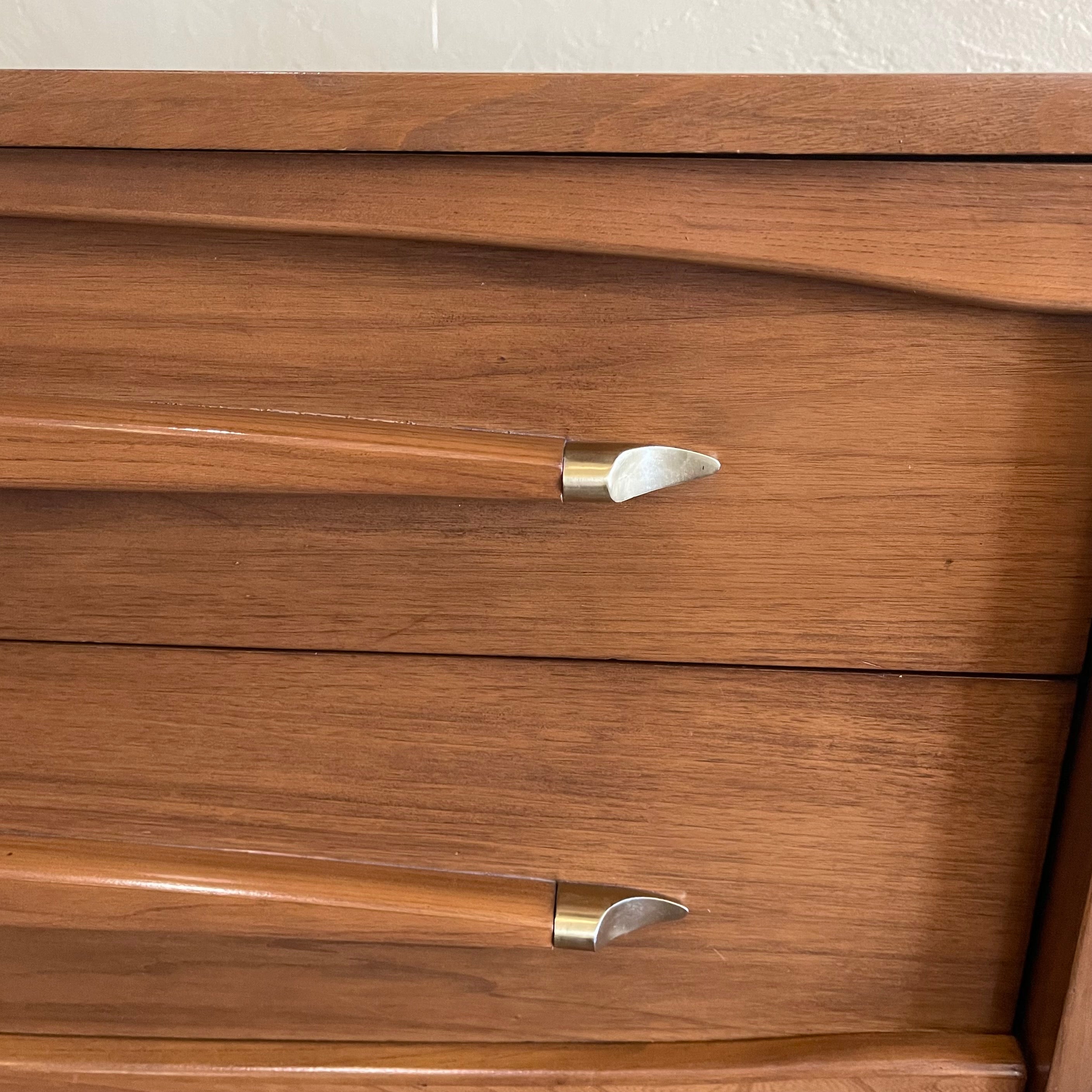 Walnut KROEHLER Tallboy 5 Drawer Dresser