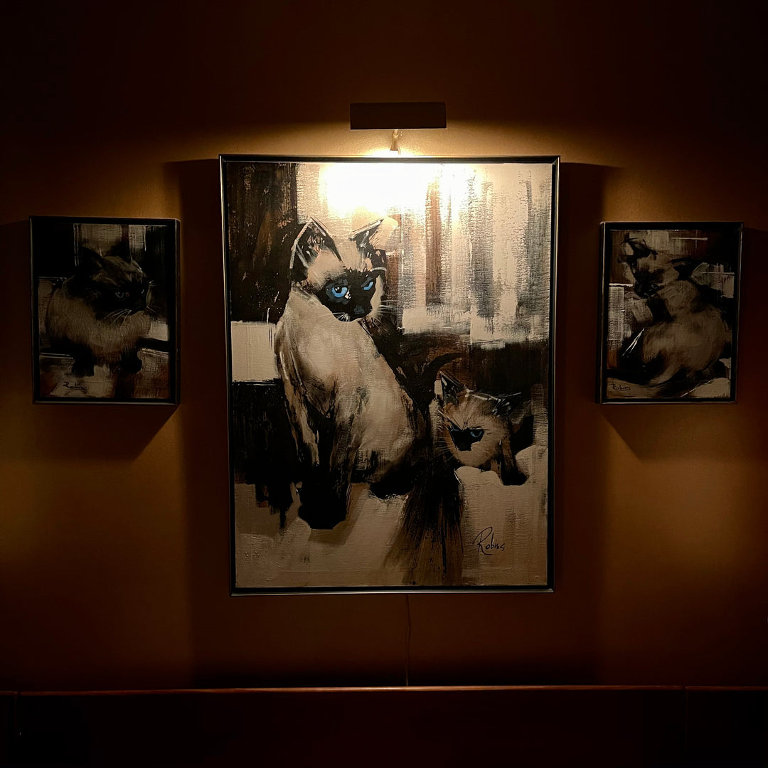  Mid-century Portraits of Siamese Cats