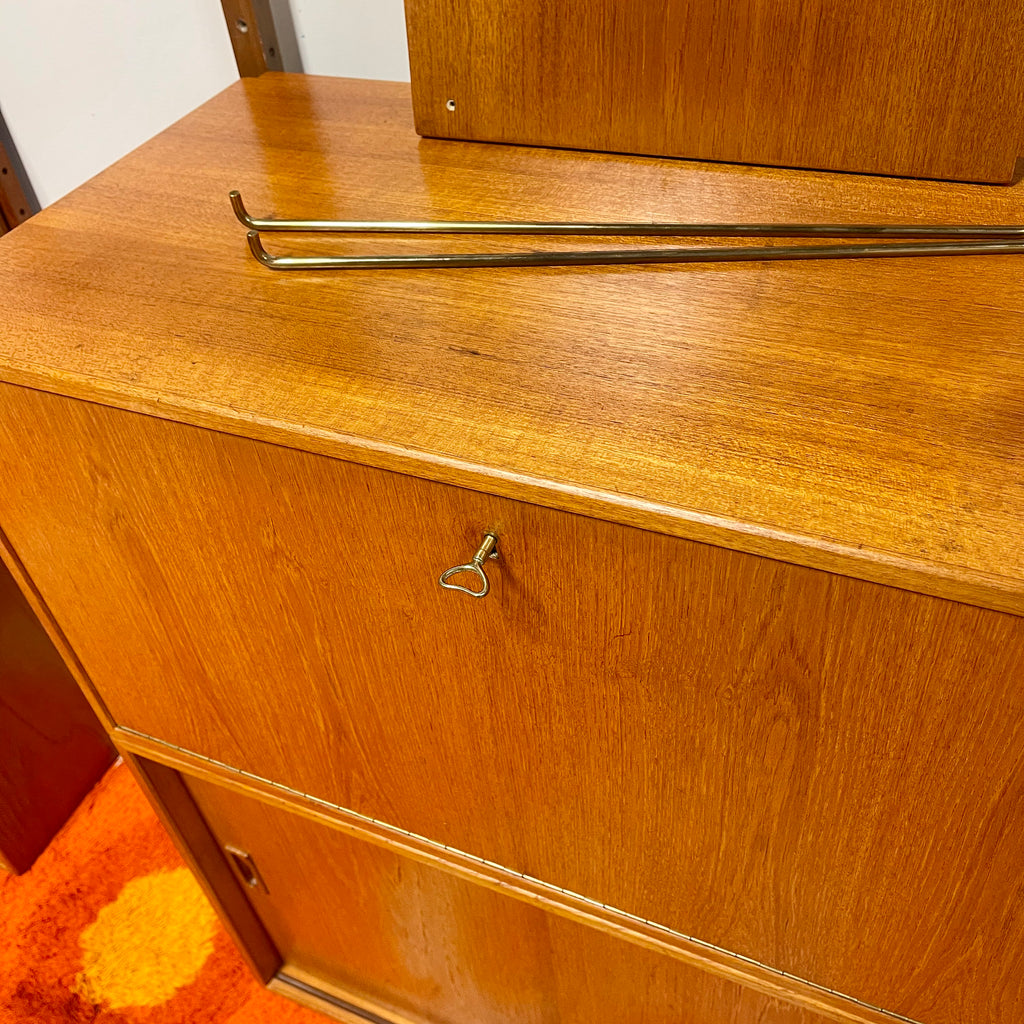 Mid-century Modern CADO Modular Wall Unit - Mr. Mansfield Vintage